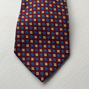 Paollo vessella mens patterned silk woven tie burgundy and blue 
Made in Italy